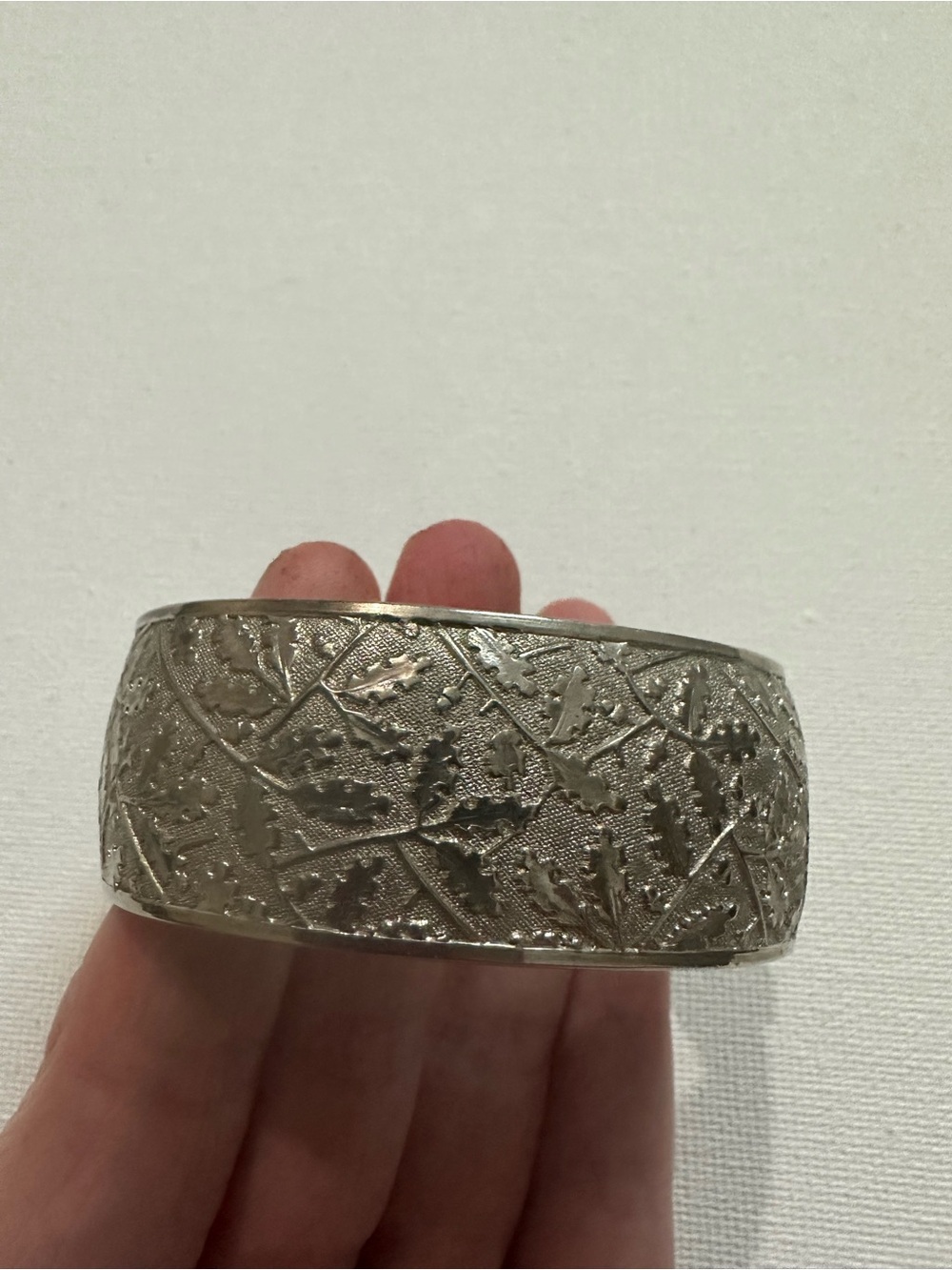 Silver-Tone Textured Leaf Release Clasp Cuff Bracelet Boho Nature Classic